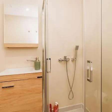 Apartman Comfy Shelter In Downtown *